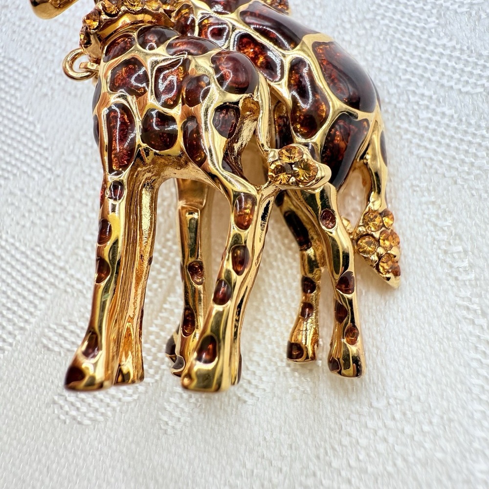 St. John Gold Tone Metal Enamel & Jeweled Mother & Baby Giraffe Pin / Brooch - Picture 4 of 10